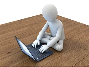 フローリングの床に座りノートパソコンを操作する人物のイラスト